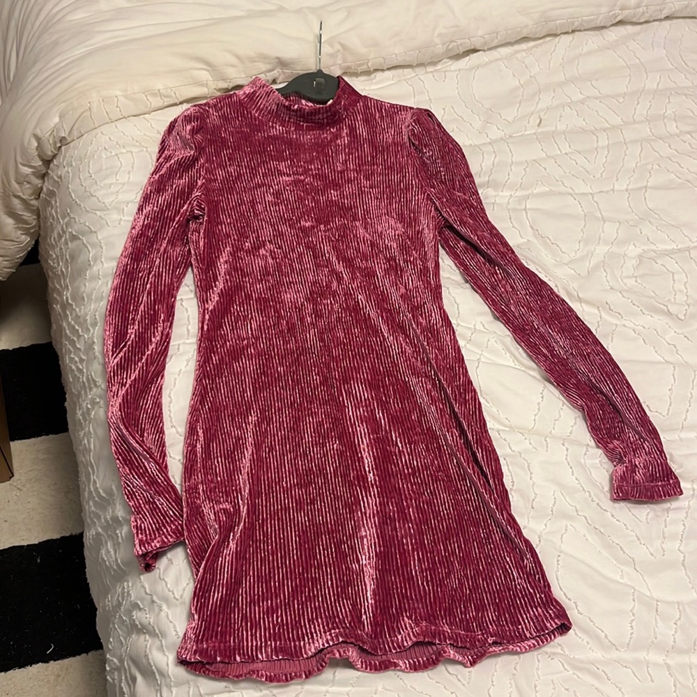 H&M Pink Velvet Dress